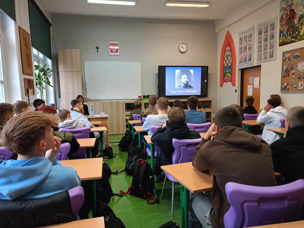 Relacja z prelekcji poświęconej rtm. Pileckiemu w Technikum nr 8 w Katowicach 20.11